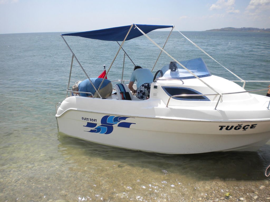 520CC Cabin Cruiser — 1