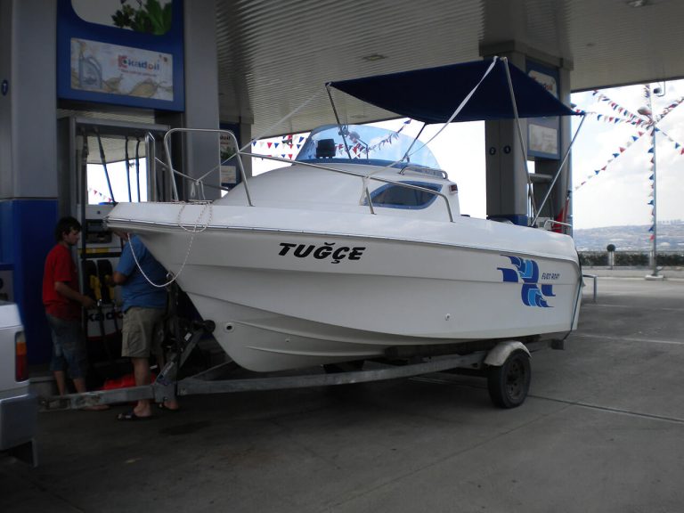 520CC Cabin Cruiser — 6
