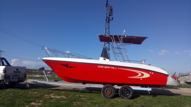 600 Center Console 2019 — 4