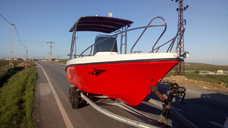600 Center Console 2019 — 7