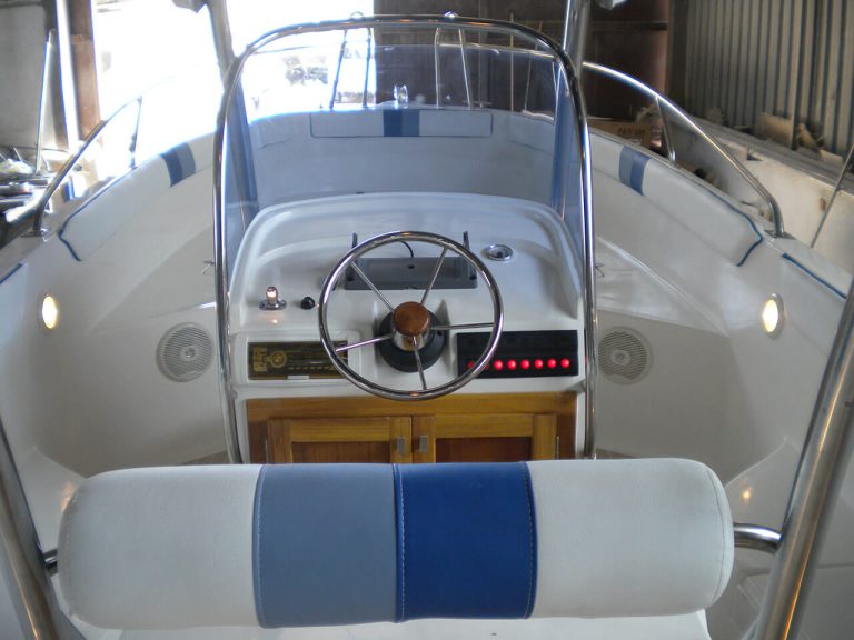 700C Center Console — 21