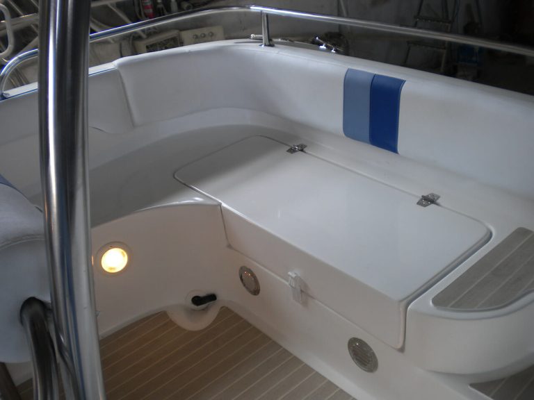 700C Center Console — 22