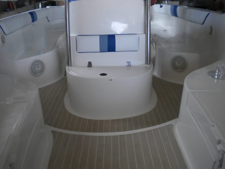 700C Center Console — 25