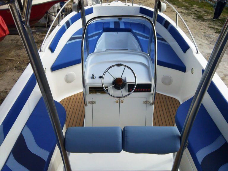 700C Center Console — 6