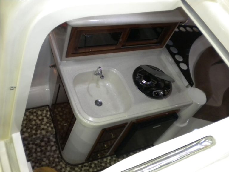 850CC Cabin Cruiser — 7