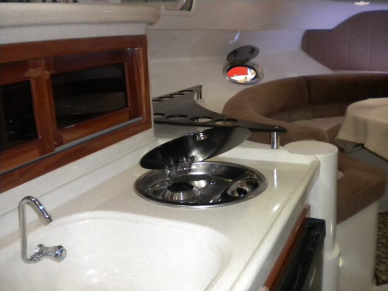 850CC Cabin Cruiser — 13